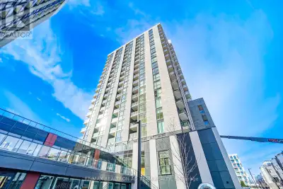 Bright And Spacious 1 Bed 1 Bath Unit Built By Minto Featuring A Functional Layout With Large Window...