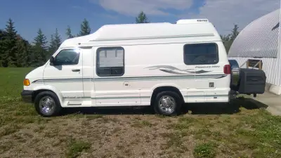 This Pleasureway is in very good condition and just had an insurance inspection with repairs to the...