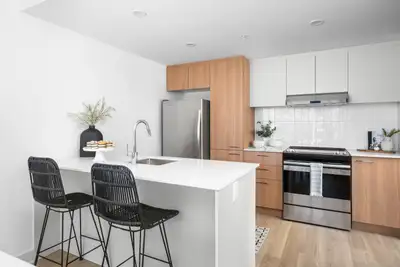 3.5 Condo neuf à louer Ville-Marie-tout inclus-Champlain, View more