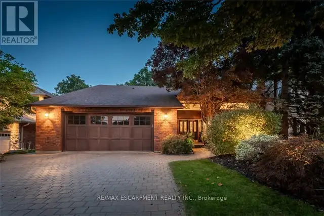 1351 HAZELTON BOULEVARD Burlington (Tyandaga), Ontario62865713866370120