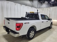 The 2022 Ford F-150 Crew Cab arrives equipped for serious performance with its formidable 3.5L V6 Ec... (image 2)