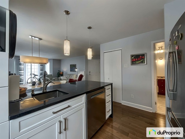 $369,000 - Condominium for sale in Ste-Therese — photo 1
