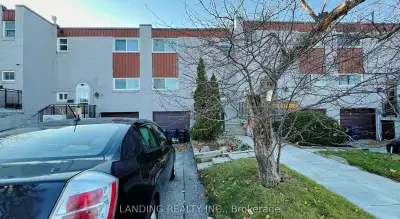 Price: $699,000 / $2,652/mo Gorgeous & Spacious 3+1 Bedrooms Townhouse *Outside looking Beautiful Go...