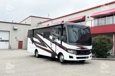 This 2026 Newmar Bay Star Sport 2813 is a real stunner in bold Carolina full paint. This class A mot...