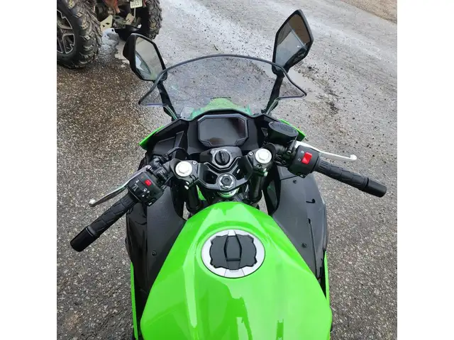 2025 Kawasaki Ninja 500 SE KRT Edition in Street, Cruisers & Choppers in Brantford - Image 12