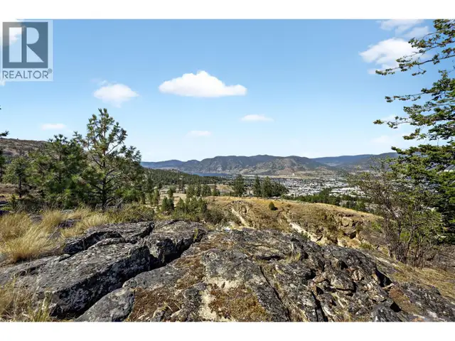 138 SALIKEN Drive Penticton, British Columbia in Houses for Sale in Penticton - Image 25