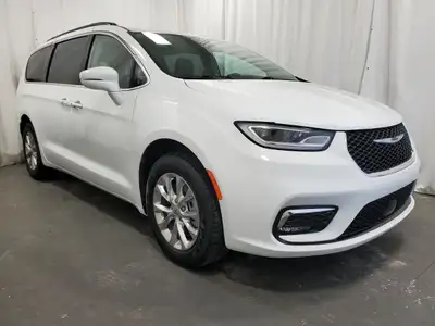 -AWD -Cruise Control -Traction Control -Mag Wheels -Fog Lights -Roof Rails -Power Liftgate -Leather...