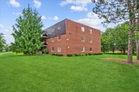 1 Month Free Rent Free Early Move-in Visit our Website: https://www.capreit.ca/apartments-for-rent/s... (image 7)