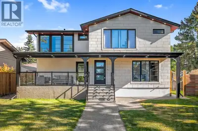 Open House March 21 - 11:00 am to 3:00 pm. Welcome to this incredible 2 Storey home on a massive Pie...