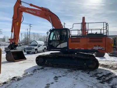 2022 Hitachi ZX350LC-6 3090 hours 48 month/4000 hour Standard Warranty • Manual Coupler • 1 Bucket •...