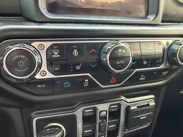2021 Jeep Wrangler 4xe Unlimited Sahara in Cars & Trucks in Lethbridge - Image 15