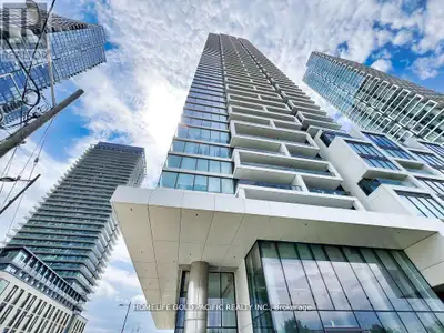 3715 - 950 PORTAGE PARKWAY Vaughan (Vaughan Corporate Centre), O