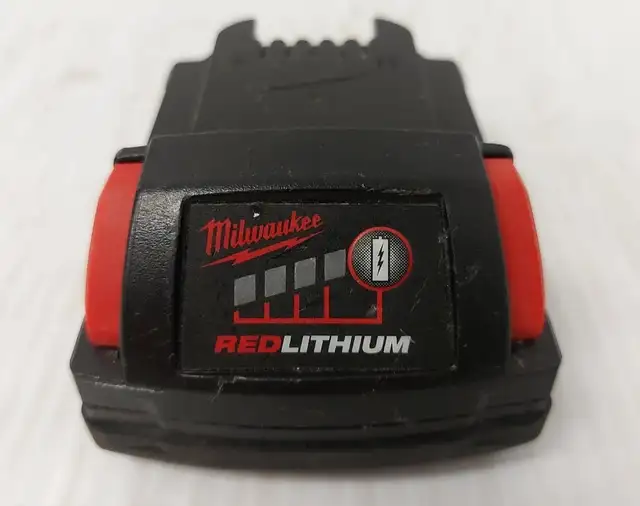 (92074-2) Milwaukee 1/2 Hammer Drill in Power Tools in Calgary - Image 9