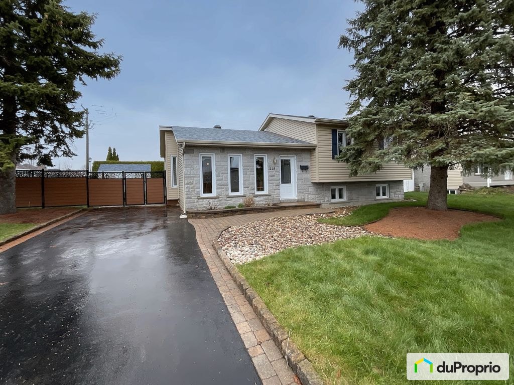 $615,000 - Split Level for sale in Beloeil — photo 1