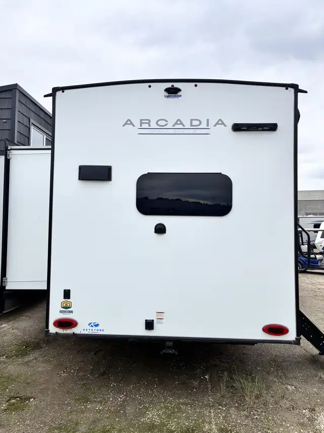 2025 Keystone ARCADIA 21 SRK in Travel Trailers & Campers in St. Albert - Image 6