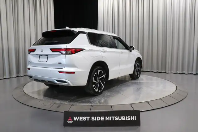 2023 Mitsubishi Outlander GT65723755055745124
