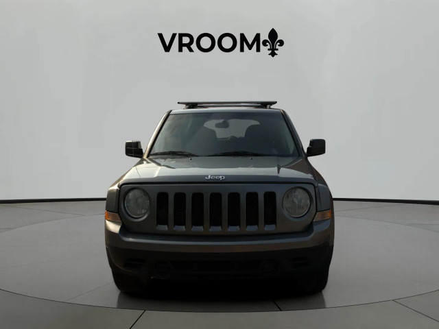 2011 Jeep Patriot – 4x4 Compact + Garantie incluse dans Autos et camions  à Longueuil/Rive Sud - Image 2