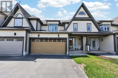 Welcome to the lifestyle so many home owners dream about! This beautifully designed freehold "Torrey...