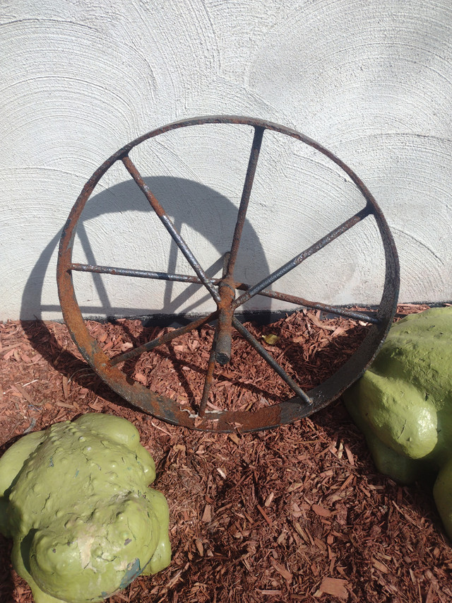 Antique 19" metal wheel in Outdoor Décor in Barrie