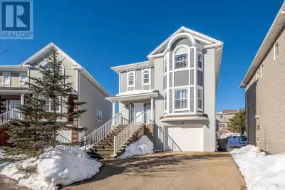 Welcome to 49 Merchant Court! This beautiful three bedroom, four bathroom is sure to impress, especi...