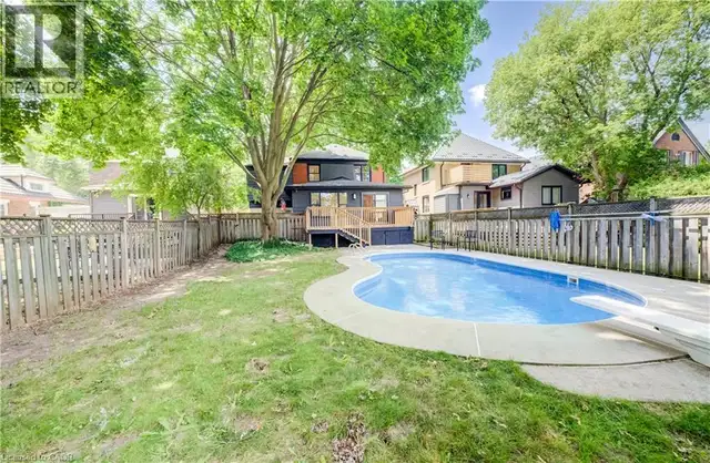 34 MOORE Avenue N Waterloo, Ontario in Houses for Sale in Kitchener / Waterloo - Image 28