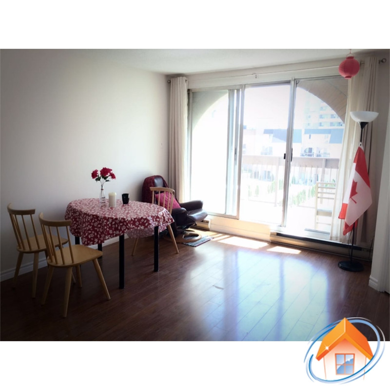 Ideal room near Centennial College and U of T Scarborough! Room