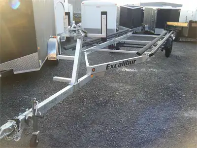 Tandem Axle 4500lb capacity Pontoon Boat Trailer. Will fit 20`to 23`boats. Fully welded TUBE steel f...
