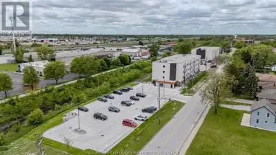 705 GRAND MARAIS Unit# 107 Windsor, Ontario