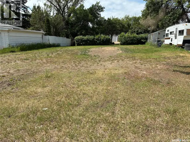 613 P AVENUE N Saskatoon, Saskatchewan in Land for Sale in Saskatoon - Image 3