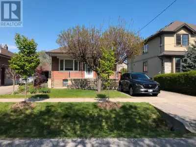 Located on a quiet residential street just 25 minutes from downtown Toronto, this bright and furnish...