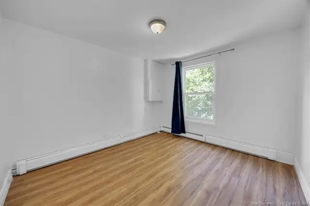 32 Cedar Grove Crescent - 2 Upper Bedroom Unit in Saint John in Long Term Rentals in Saint John - Image 10