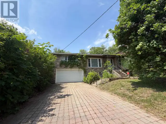 36 Forest Wood Toronto (Bedford Park-Nortown), Ontario, photo 3 of 4