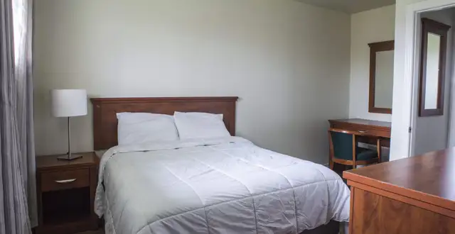 3 Bedroom Corner-930 Neebing Avenue. Thunder Bay, ON in Long Term Rentals in Thunder Bay - Image 6