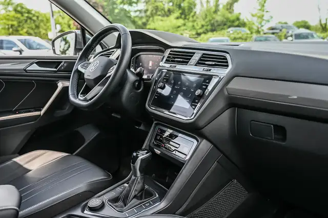 2023 Volkswagen Tiguan Comfortline | Toit pano | Apple Carplay | in Cars & Trucks in Longueuil / South Shore - Image 22