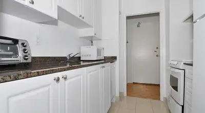 Central Park Place (B) - 2 Bedroom Apartment for Rent