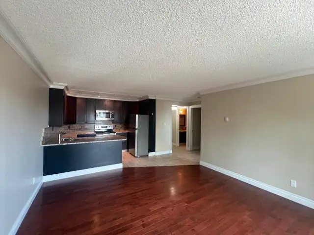 1 Bed 1 Bath Available Immediatly!