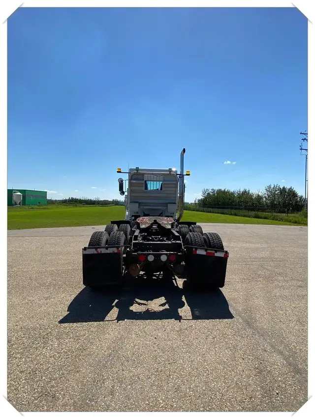 2018 KENWORTH W900 in Heavy Trucks in Saskatoon - Image 7