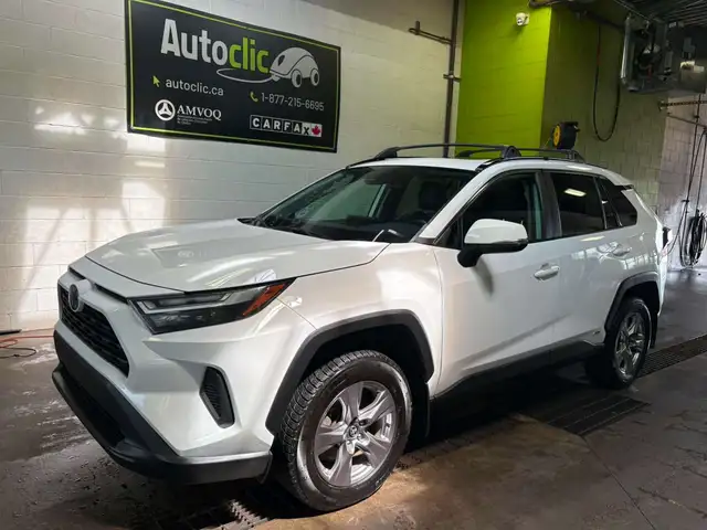 2022 Toyota RAV4 XLE Hybrid
