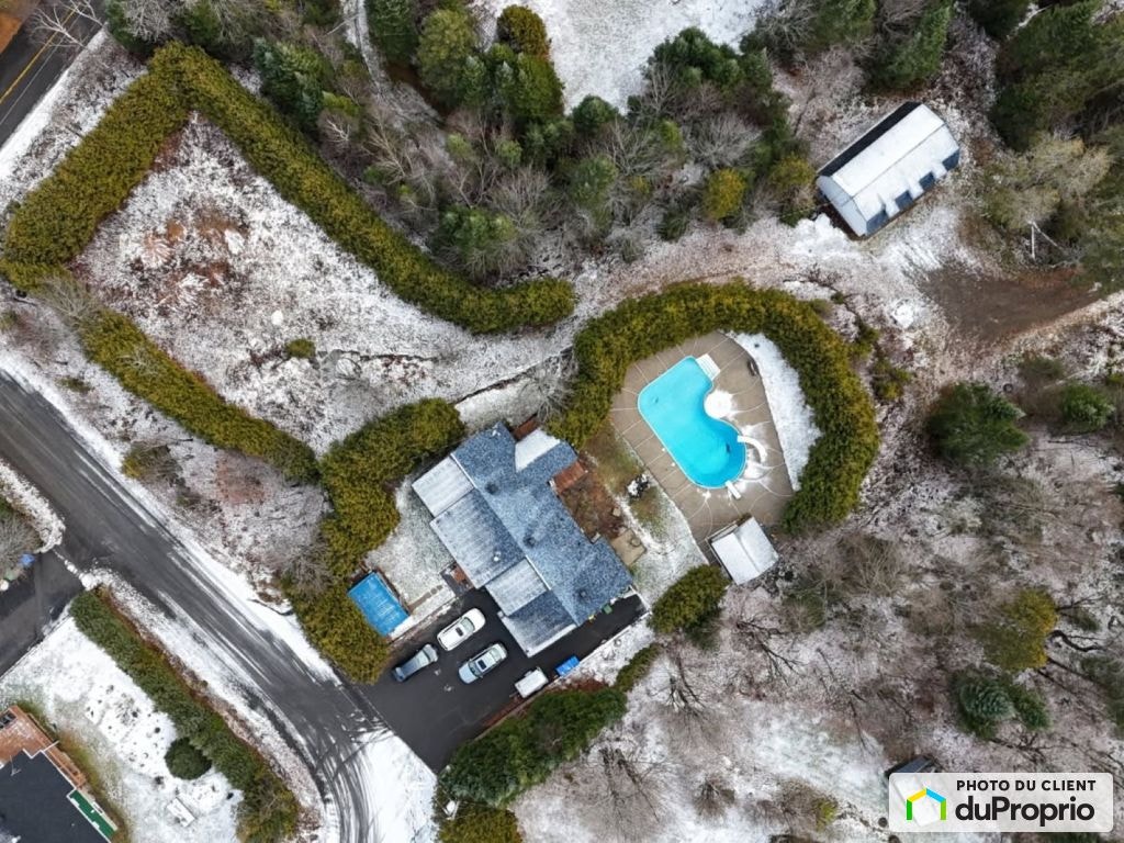 $775,000 - Bungalow for sale in Ste-Marguerite-Du-Lac-Masson — photo 1