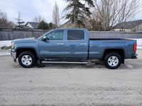 Super Clean 2014 GMC Sierra 4x4, power and Economy, 4.3 Litre V6, ready for Work or Recreation, air... (image 7)