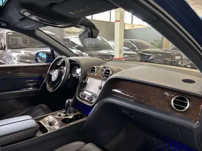 2019 Bentley Bentayga V8 AWD | NO LUX TAX | NIGHT VISION | HEADS, View more
