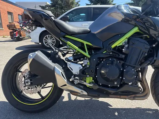 2020 Kawasaki Z900 ~ KAWASAKI Z900 ~ ABS ~ LOW KMS ~ NAKED SPORT in Street, Cruisers & Choppers in City of Toronto - Image 12