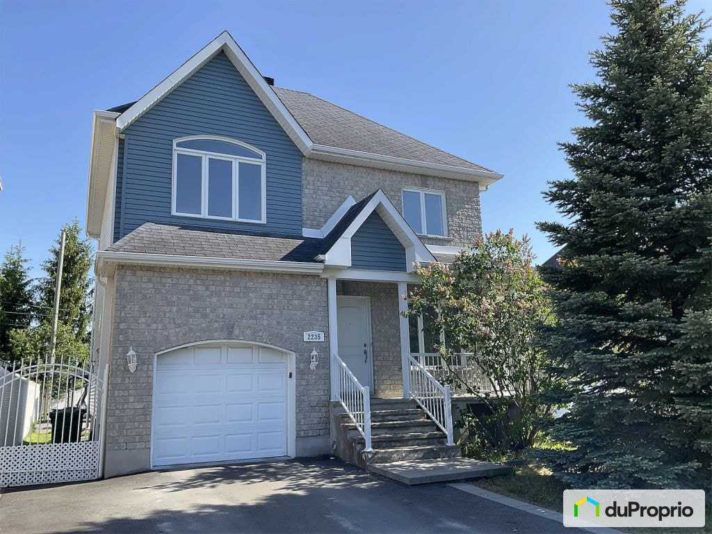 $869,000 - 2 Storey for sale in Ste-Rose — photo 1