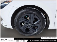 2023 Hyundai Elantra Preferred Ready for anything, from the streets of Calgary to the highways of Al... (image 6)