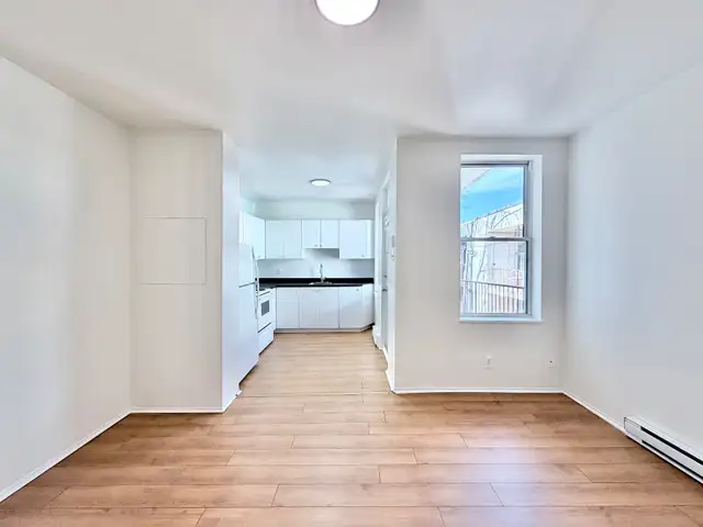3 et demi - Hochelga - Électros inclus - Dispo maintenant! in Long Term Rentals in City of Montréal - Image 5