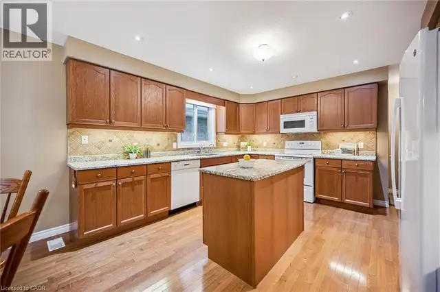 326 TEALBY Crescent Waterloo, Ontario in Houses for Sale in Kitchener / Waterloo - Image 15
