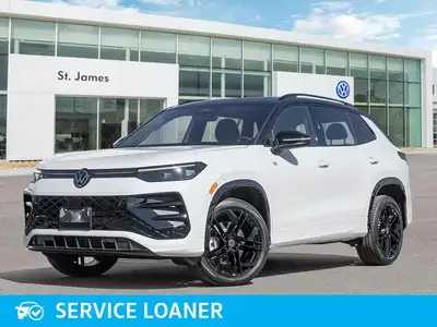 This Volkswagen Tiguan has a durable Intercooled Turbo Regular Unleaded I-4 2.0 L/121 engine powerin...