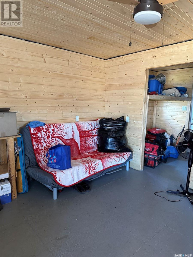 English Bay Leased Cabin Lac La Ronge, Saskatchewan in Houses for Sale in La Ronge - Image 3