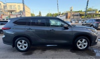 **CARS TRUCKS SUV 4X4 VAN AWD EDMONTON FINANCING AVAILABLE EASY FINANCING ** 2021 TOYOTA HIGHLANDER... (image 1)