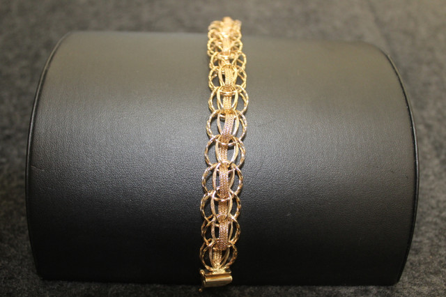10Kt Gold Bracelet in Jewellery & Watches in Winnipeg - Image 3